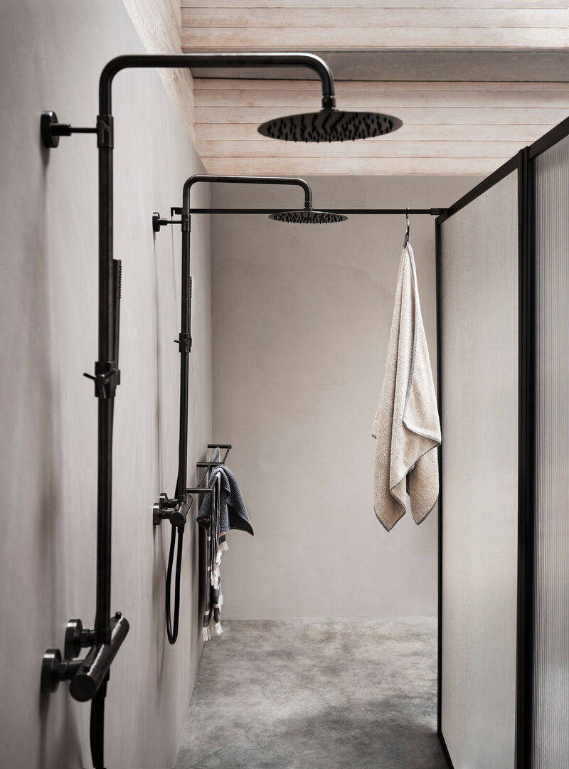 Badrumsinspiration Vanity ek mörkolja Badrumsinspiration Vanity ek mörkolja